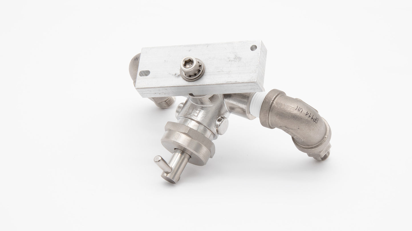 A metal apparatus with a valve, intended for managing the flow of fluids in pumping applications.