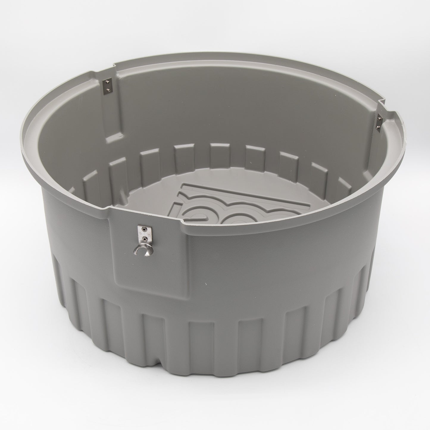A gray plastic tight-fitting lid, perfect for keeping contents safe and clean.