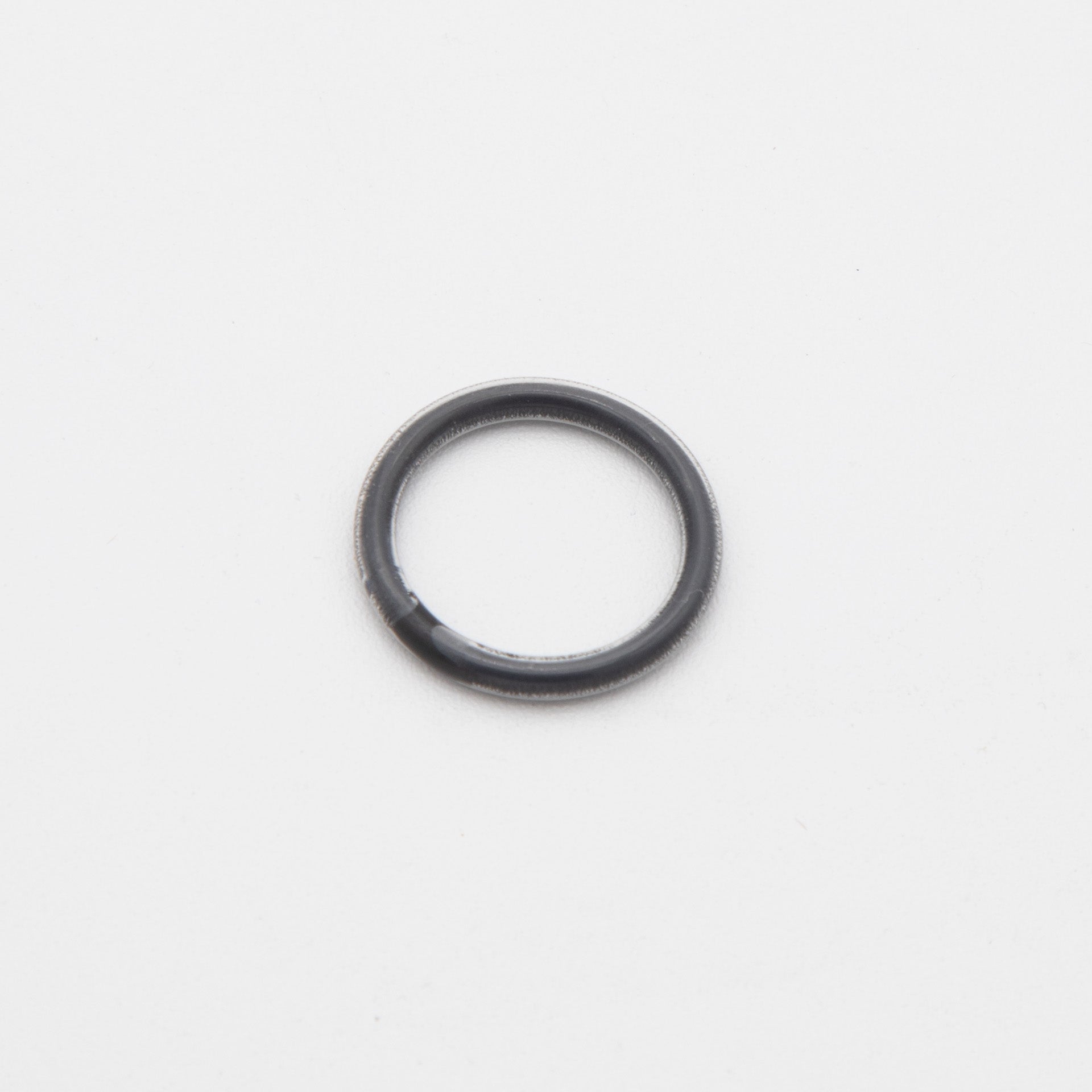Black round ring