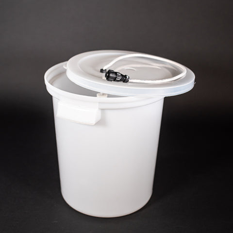 Pail-Type Container With Lid And Full Bottle Shutoff Switch For