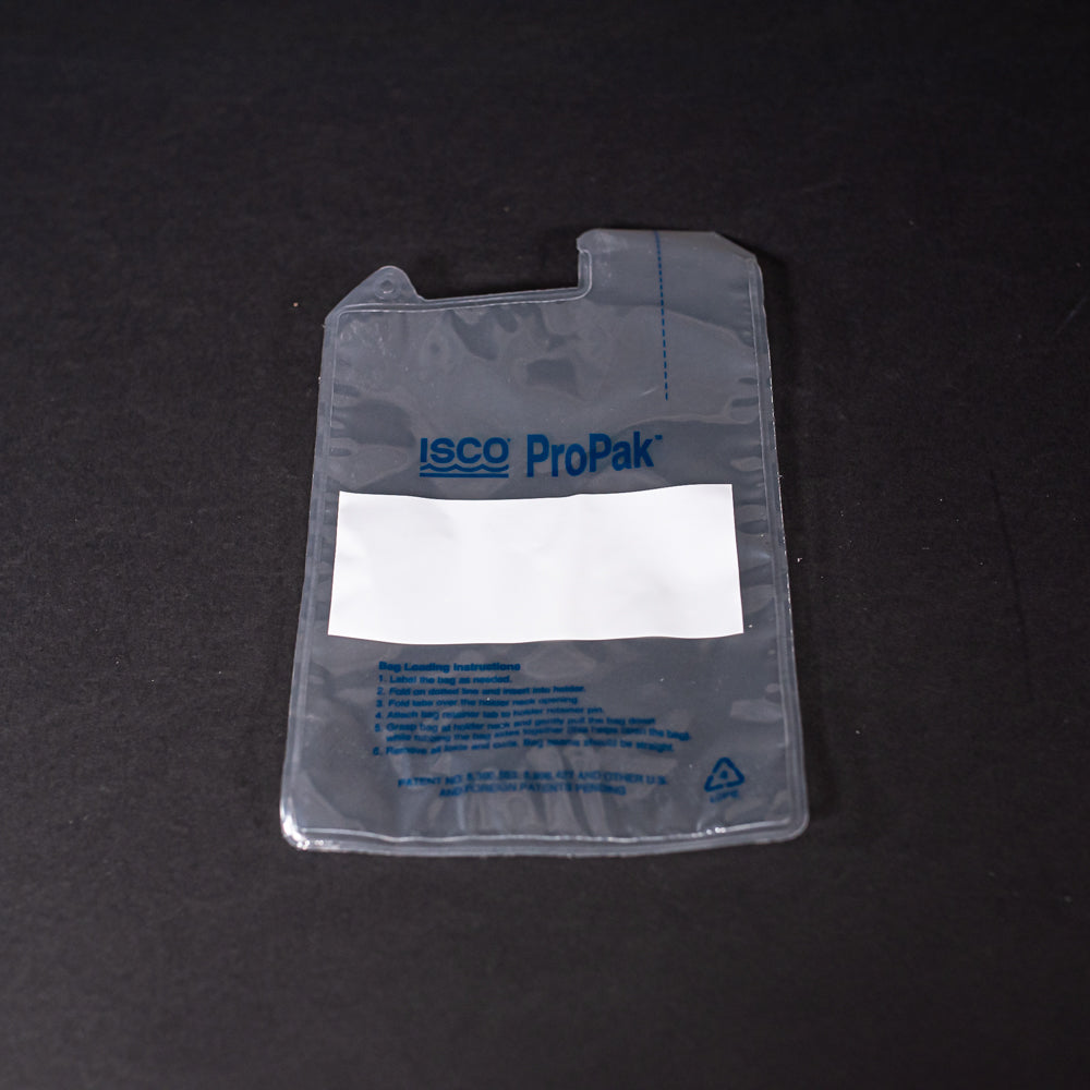 Plastic bag with spout type opening