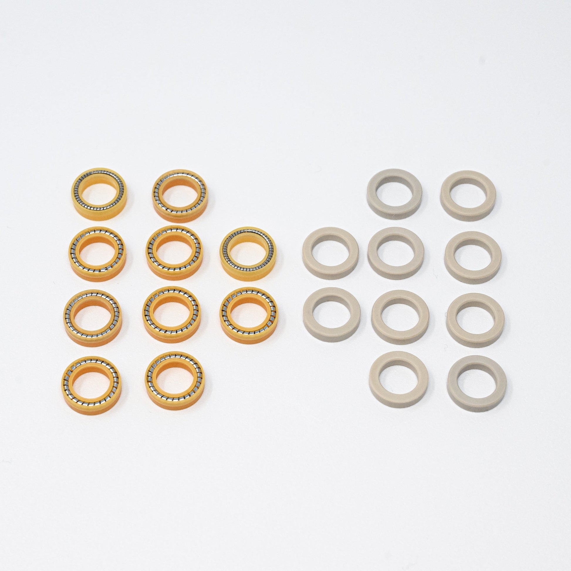 Set of o-rings and seals.