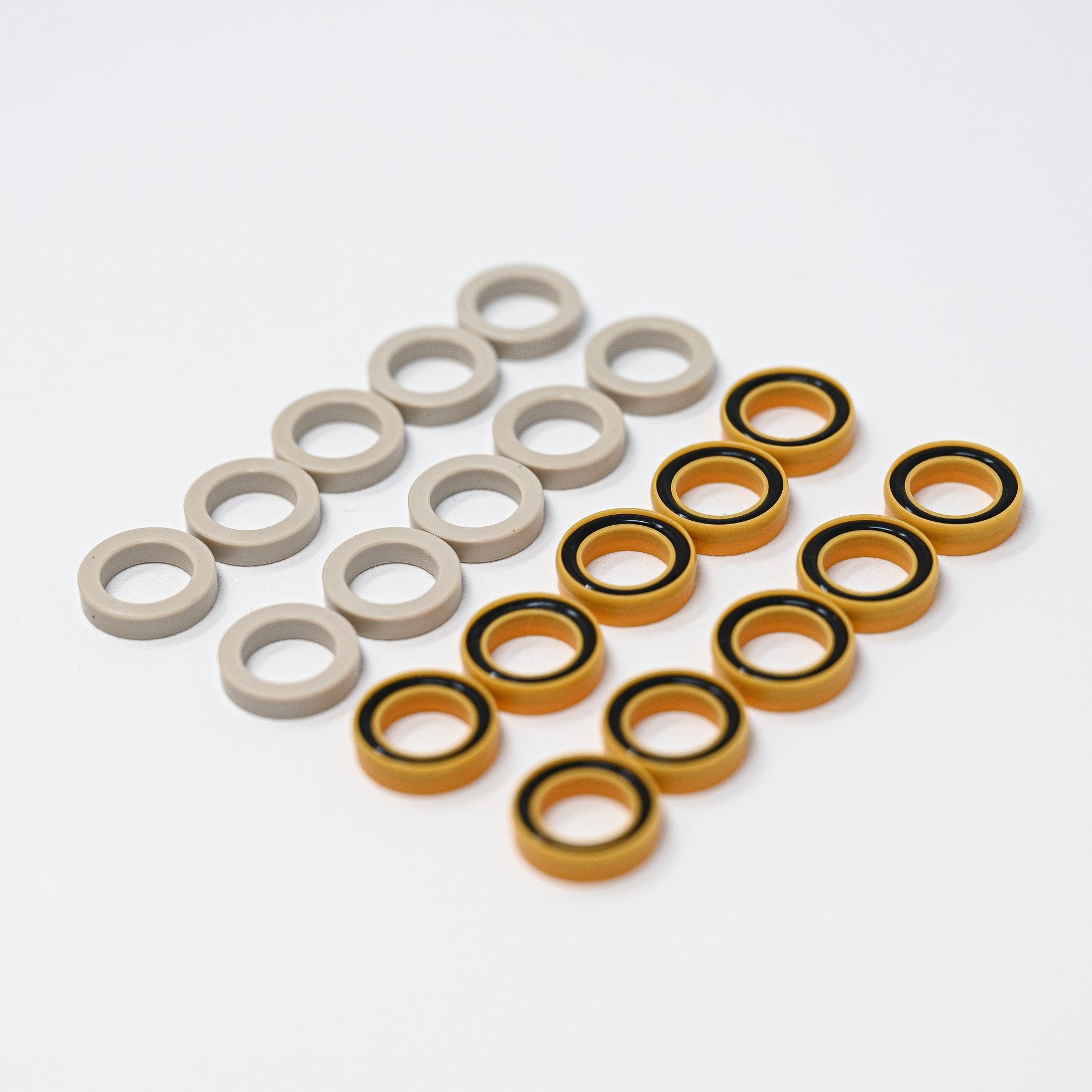 Set of o-rings and seals.