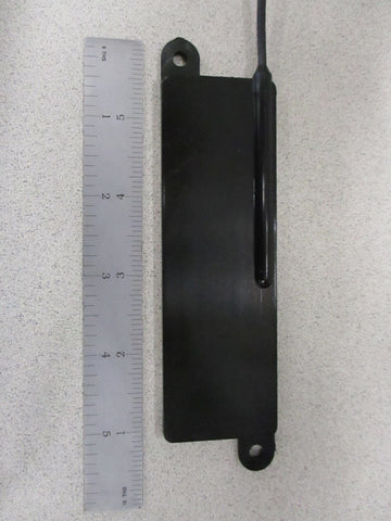 Blade shaped antenna with 10 feet of cable